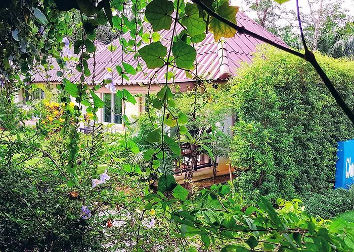 Charpoot Cottage Khao Lak